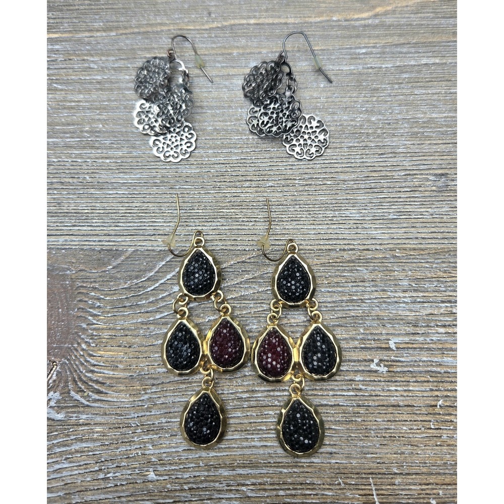 2 Pairs of Black Dangle Earrings With Hooks